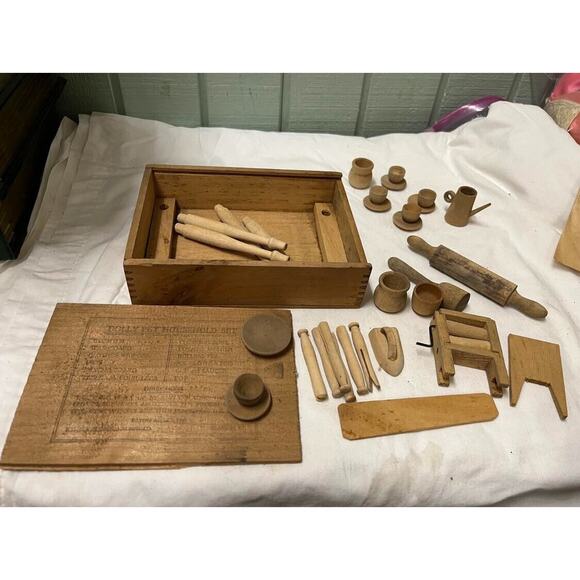 Dolly Pet Household Set Wooden Antique Primitive Toy RARE - Picture 1 of 5